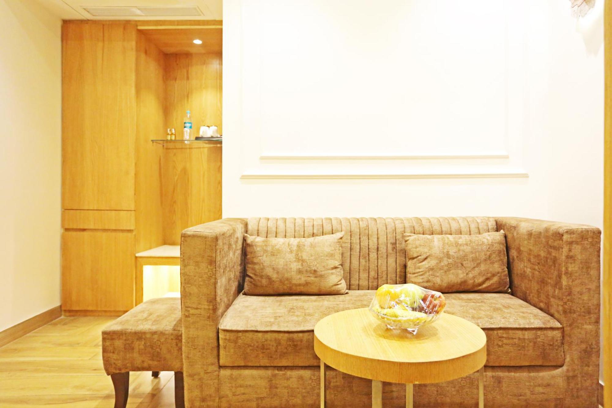 Jrd Luxury-Business Hotel Nueva Delhi Exterior foto