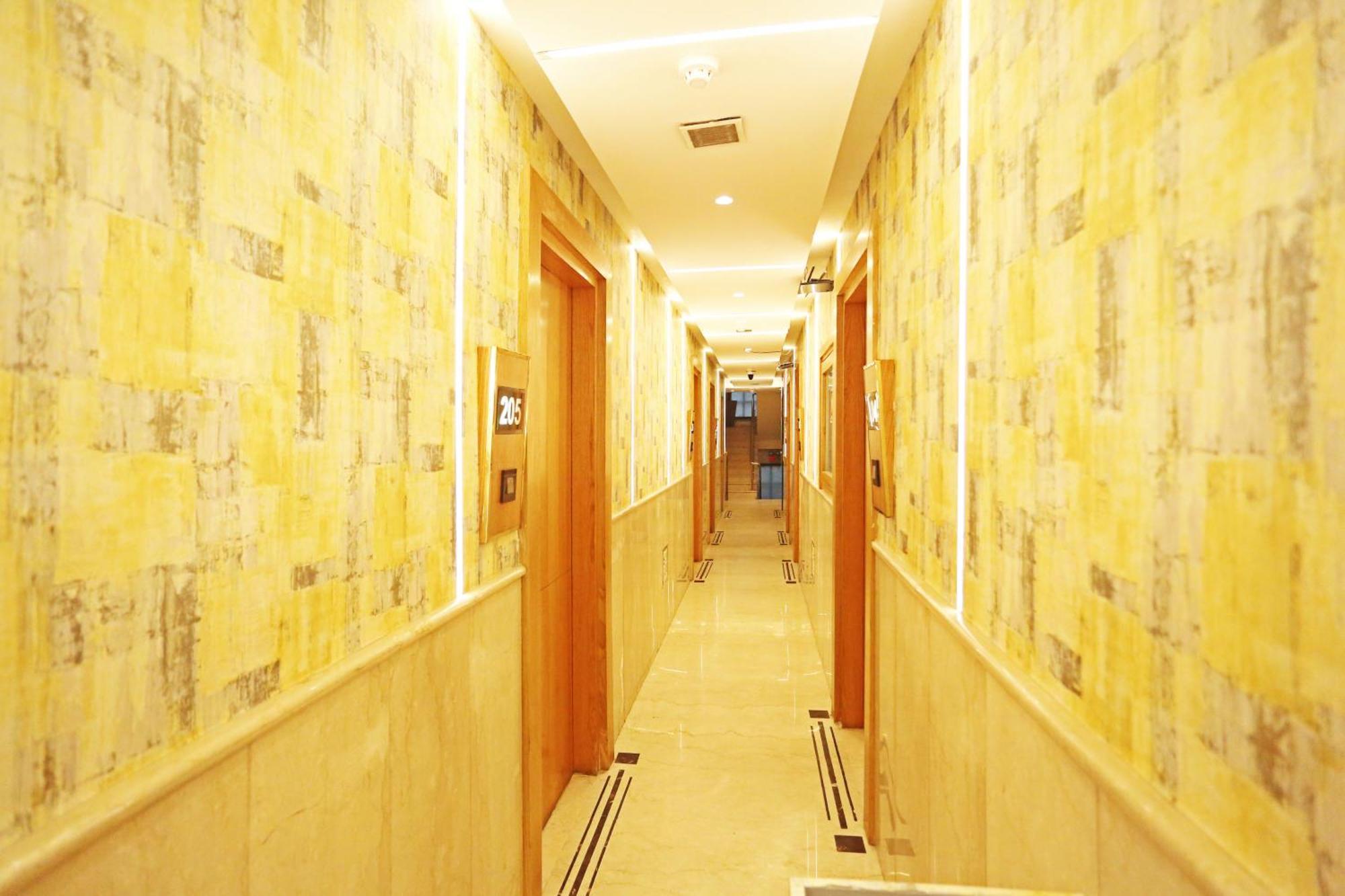 Jrd Luxury-Business Hotel Nueva Delhi Exterior foto