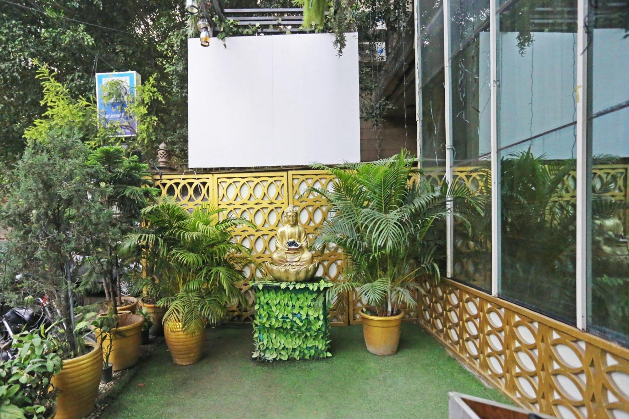 Jrd Luxury-Business Hotel Nueva Delhi Exterior foto