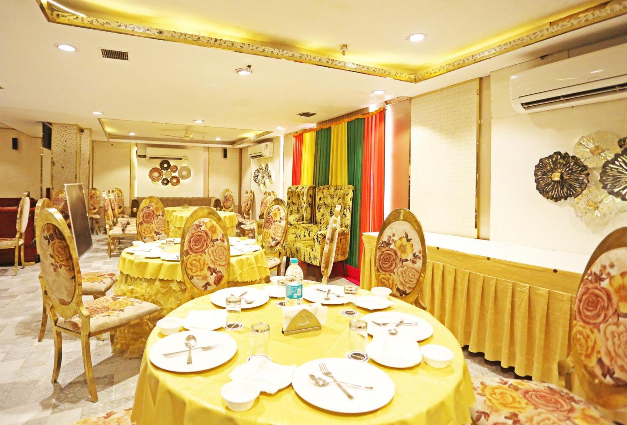 Jrd Luxury-Business Hotel Nueva Delhi Exterior foto