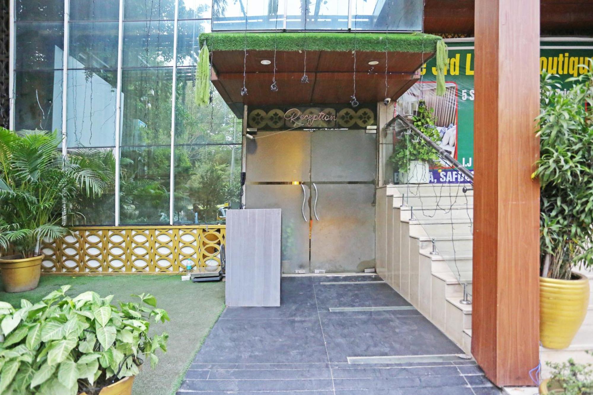 Jrd Luxury-Business Hotel Nueva Delhi Exterior foto